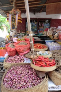 Epices au marché de Alampura