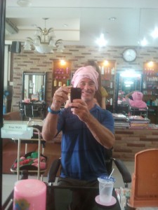 au coiffeur...