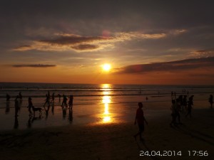 1er coucher de soleil sur Kuta