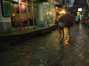 retour sous des trombes d'eau