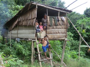 maison familiale en pleine jungle