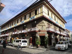 bâtiment typique à Intramuros (époque coloniale)