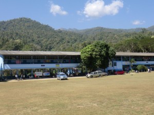 école dans la montagne