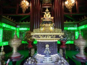 réplique du Bouddha de jade à Bangkok