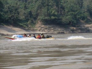 speedboat dangereux