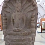 Naga qui sauva Bouddha en méditation de la noyade